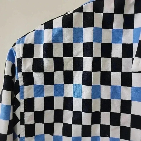 Levis Skate Boarding Collection.  Long sleeve shirt - Picture 7 of 7